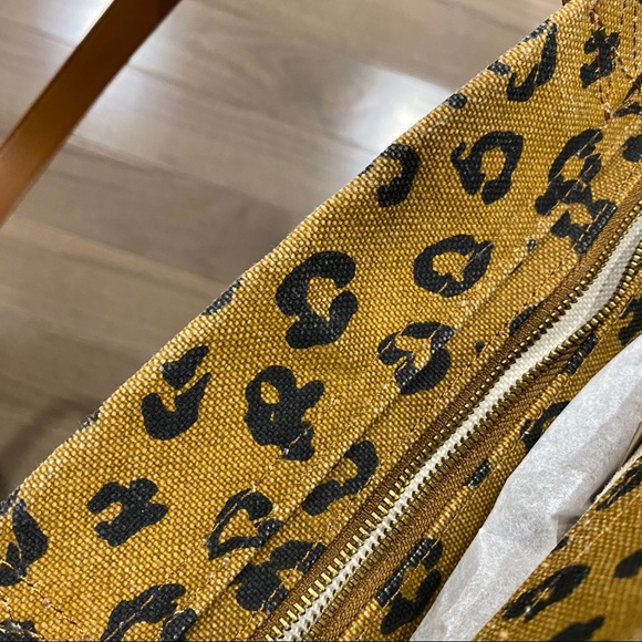 Madewell The Canvas Transport Tote in Leopard - Picture 14 of 15